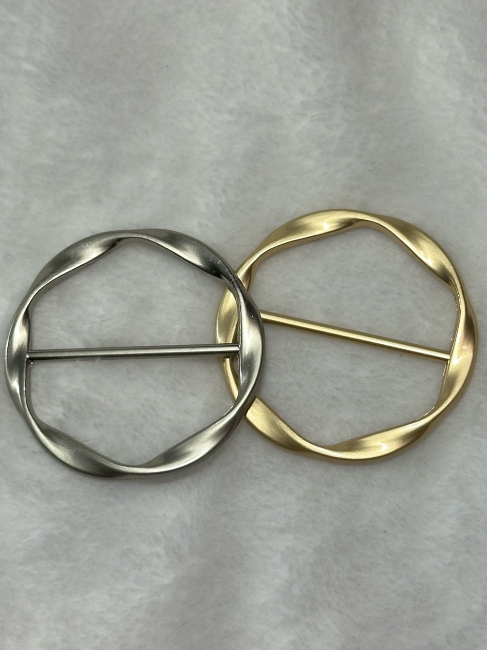 ✨ Vintage Brushed Matte Metallic Twisted Scarf/Shirt Clip & Slide 2-Piece Set ✨